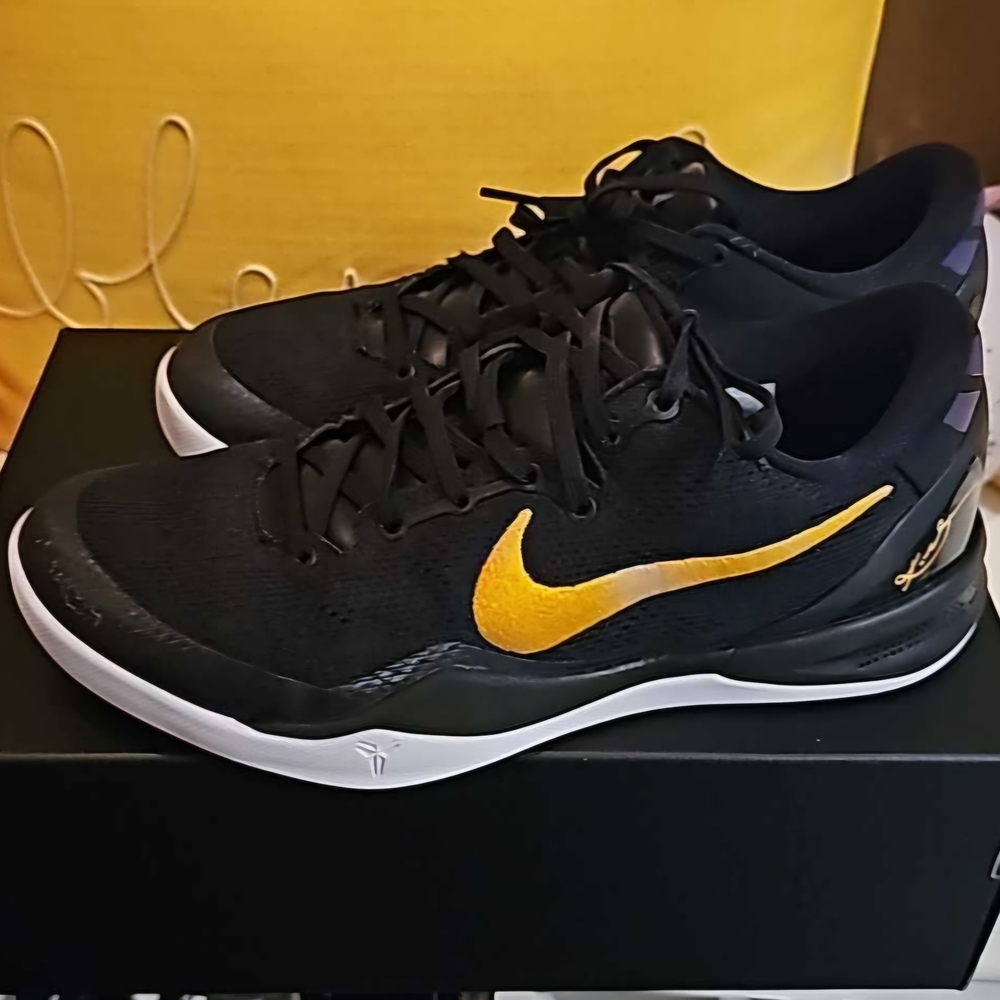 Nike Men's Black and Yellow Sneakers